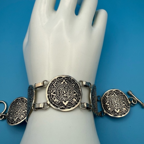 Estate Aztec Sterling Silver Medallion Bracelet
24 GRAMS - Picture 1 of 5
